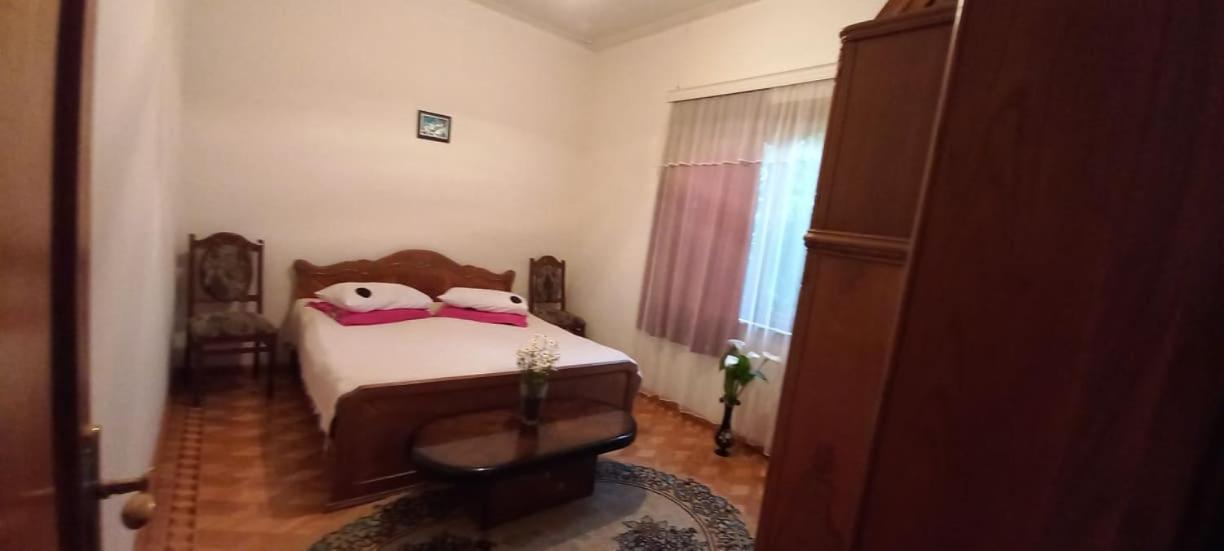 Сибиряк Tskaltubo Ngoại thất bức ảnh