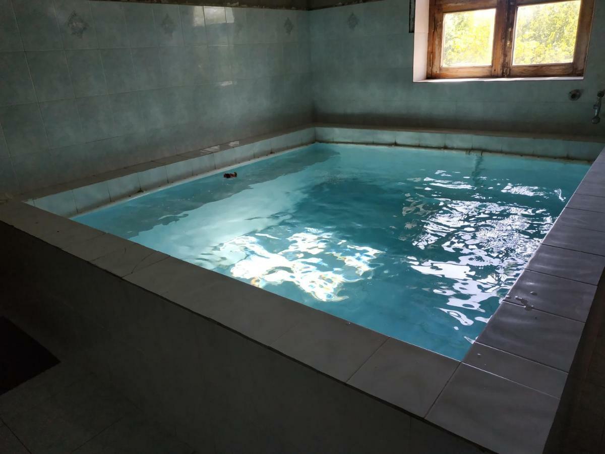 Сибиряк Tskaltubo Ngoại thất bức ảnh
